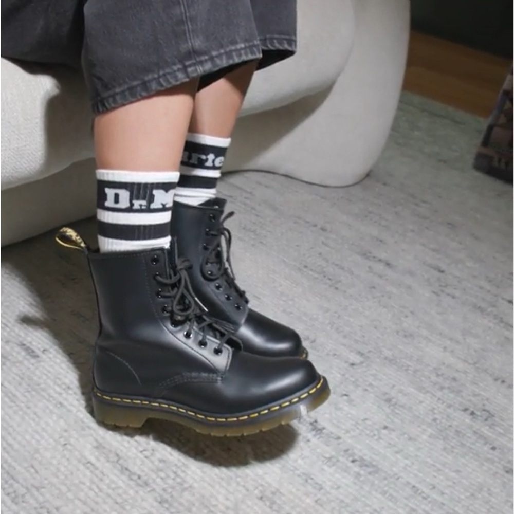 Dr. Martens 1460 Smooth Black Leather Boots